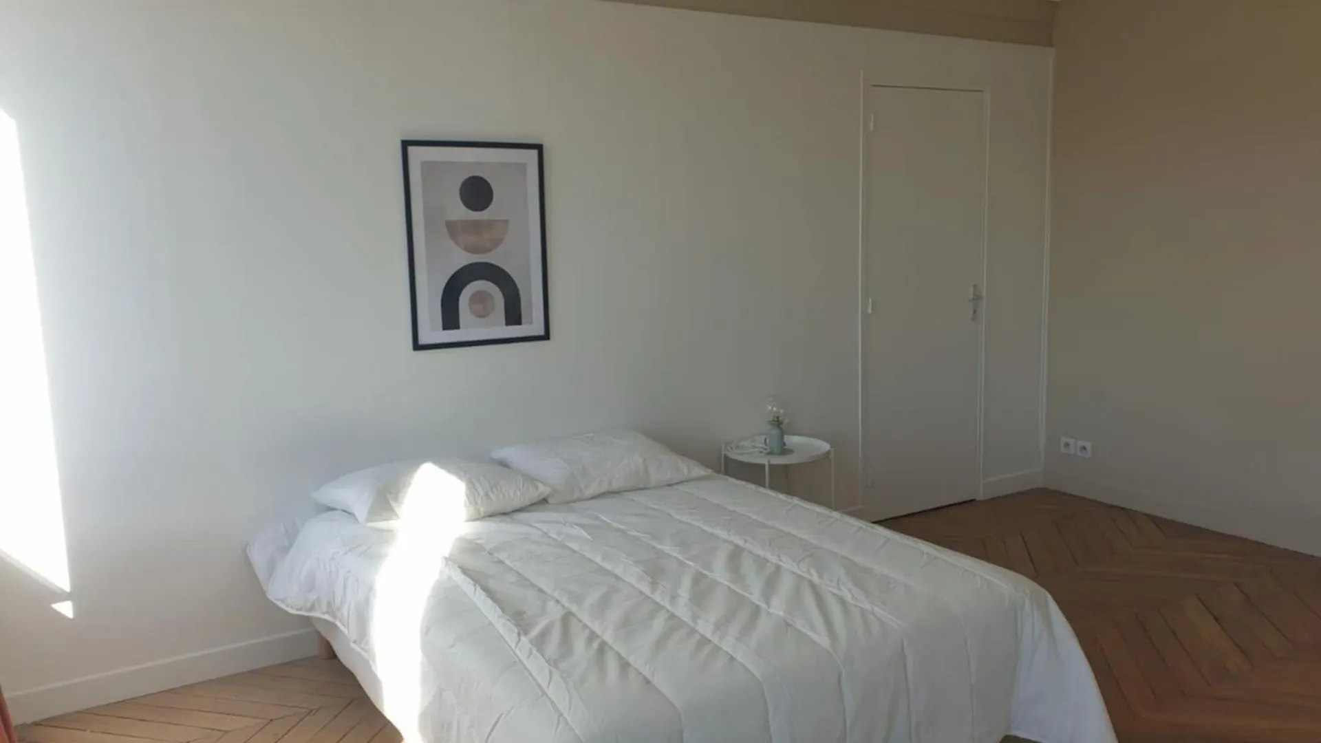 Flexliving - Room - Voltaire Paris Fransa